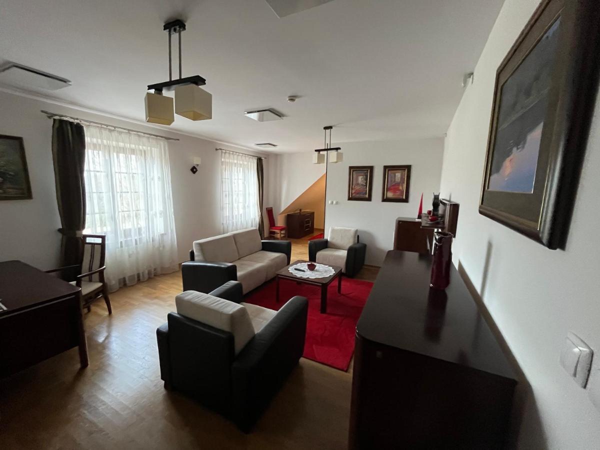 Rezydencja Dwor Polski Bełchatów 外观 照片